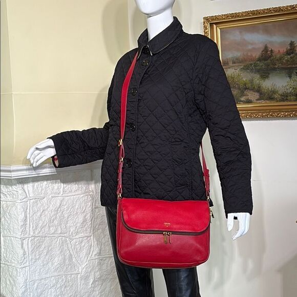 FOSSIL Preston Red Leather Expandable Crossbody Shoulder Bag - Picture 2 of 15